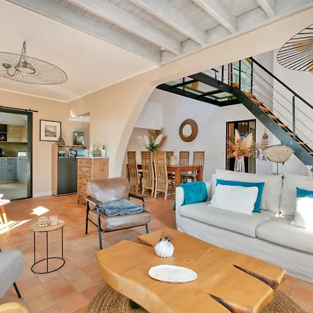 Maison Chaleureuse 300m De La Casa de Férias *